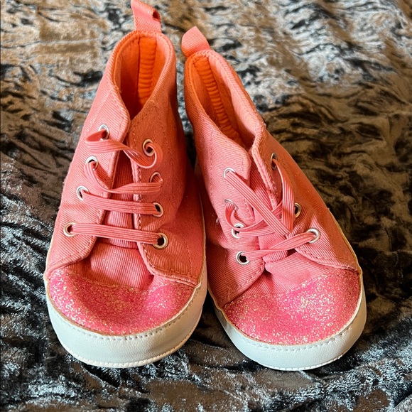 Carter’s Glitter High Tops 9-12 Months - Picture 1 of 7